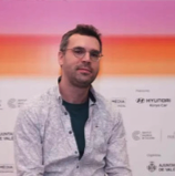 Portrait de Maxime Mathis